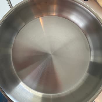 Karaca Tencere Seti İlk Yıkamada Paslandı