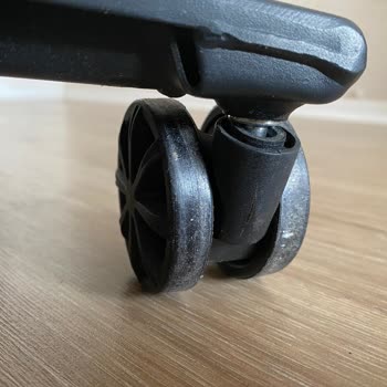 Rampage Oyuncu Koltuğunda Tekerlekler Sürekli Kırılıyor, Garanti Desteği Yetersiz