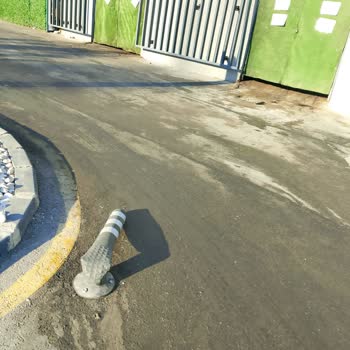 Velüx AVM Otoparkında Çöp Suları Nedeniyle Kötü Koku Ve Sağlık Sorunu