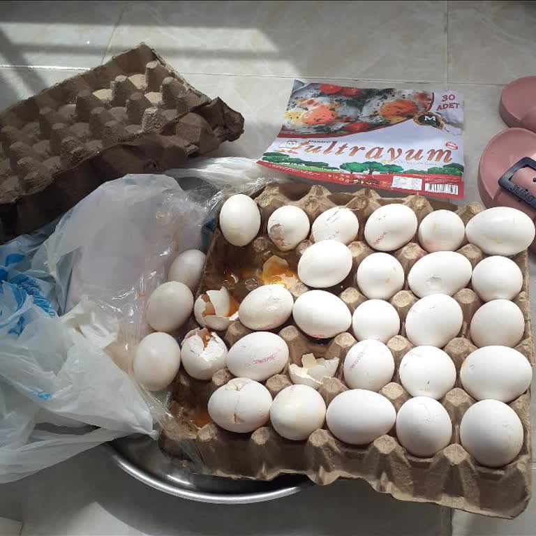 A101 Kapıda'dan Kırık Ve Çatlak Yumurta Teslimatı, Çözüm Sunulmuyor