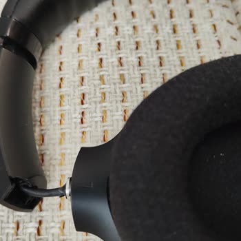 Razer Barracuda Kulaklık Parça Sorunu