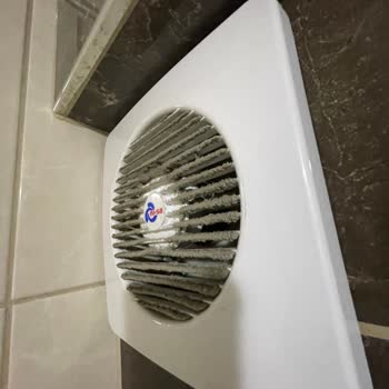 I Face Refund Issue with Booking.com Stay at Loyal City Hotel Bursa