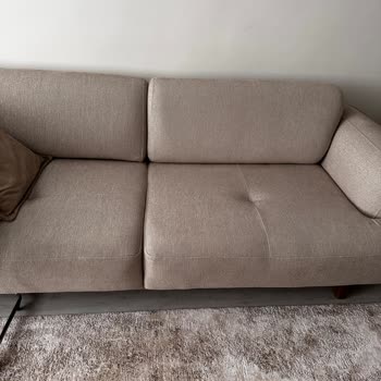 Kelebek Mobilya Koltuklarda Kısa Sürede Deformasyon Ve Yetersiz Müşteri Hizmeti