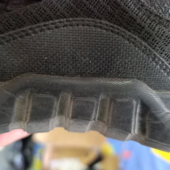 Kısa Sürede Deforme Olan Ayakkabı Ve İade Sürecinde Mağduriyet