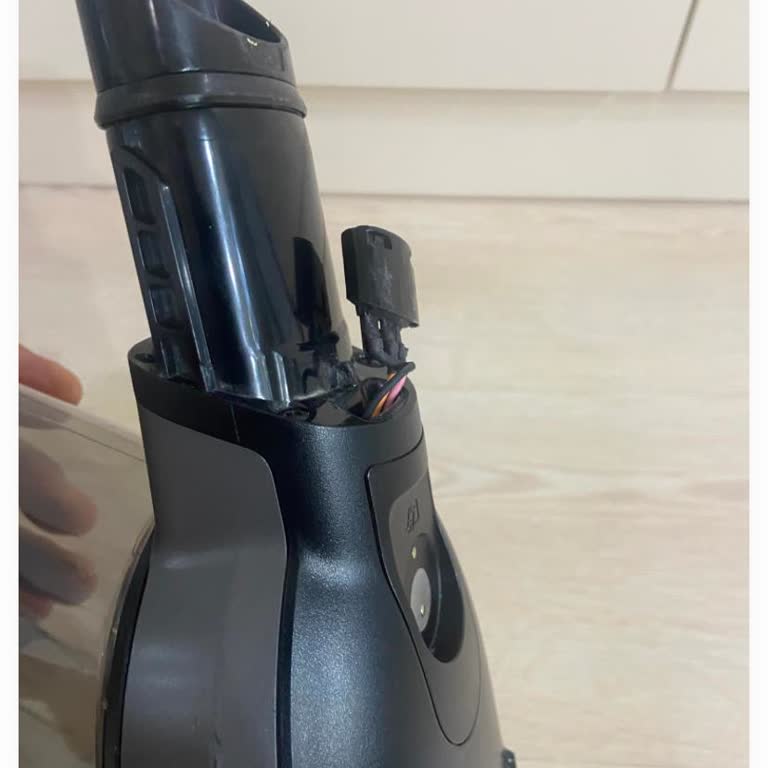 Garanti Kapsamındaki Philips Süpürge Parça Değişimi İçin Ücret Talebi