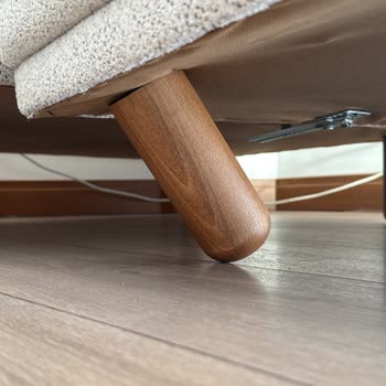 Vivense'den Yeni Alınan Koltuğun Ayağı Kırıldı, Garanti Desteği Verilmedi