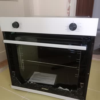 Kırık Fırın Camı Ve Müşteri Hizmetlerinden Yanıtsızlık