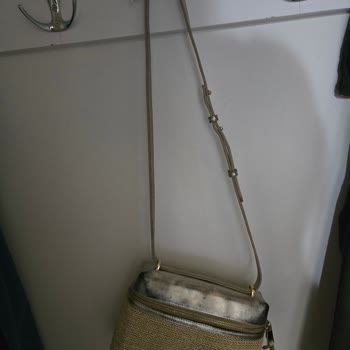 Nine West Çantada Kararma Sorunu Ve Yetersiz Müşteri Hizmeti