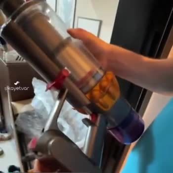 Dyson Dik Süpürge Batarya Açıklığı