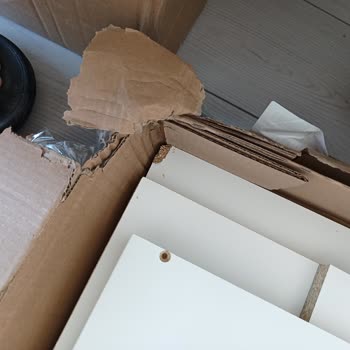 Kırık Gelen Kitaplık Haftalardır Alınmıyor Ücret İadesi Yapılmıyor