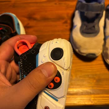 Skechers Game Kicks Kinderschuhe trotz Garantie schnell abgenutzt und Umtausch verweigert