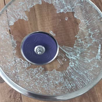 Korkmaz Yeni Alınan Tencere Setinde Cam Kapaklar Kırıldı Müşteri Hizmetleri Yanıt Vermiyor