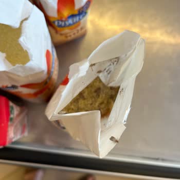 Aldığım İrmik Paketlerinde Güve Çıktı, Sağlığımız Risk Altında