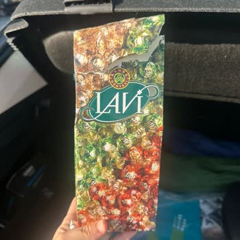 Ambalajı Sağlam Çikolata Kurtlu Çıktı!