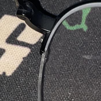 Atasun Optik Aldığım Gözlüğün Camlarında Kırık Çıktı, Mağdur Edildim