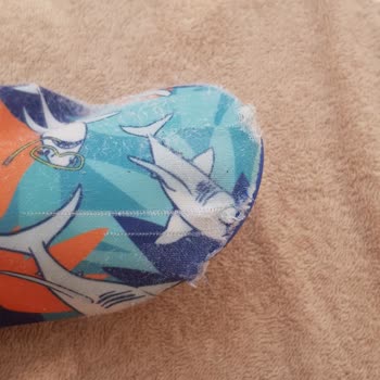 İki Günde Parçalanan Plaj Ayakkabısı Hayal Kırıklığı Yarattı