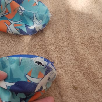 İki Günde Parçalanan Plaj Ayakkabısı Hayal Kırıklığı Yarattı