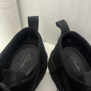 Az Kullanılmış Clarks Ayakkabıda Hızlı Deri Yıpranması Ve Boynerin Çözüm Sunmaması