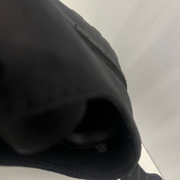 Az Kullanılmış Clarks Ayakkabıda Hızlı Deri Yıpranması Ve Boynerin Çözüm Sunmaması