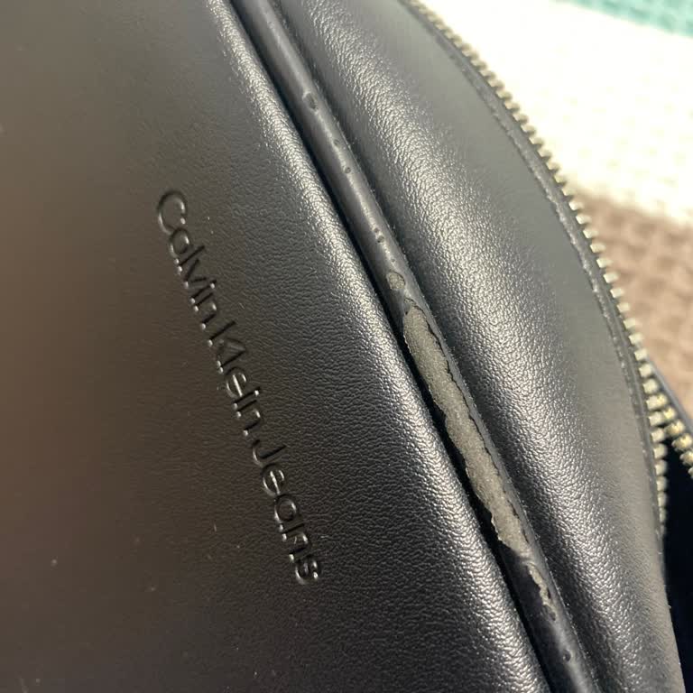 Calvin Klein Çantada Kısa Sürede Deri Soyulması Ve Garanti Talebi