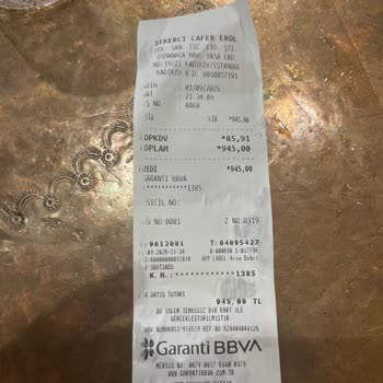 Şekerci Cafer Erol'da Latte Servisinde Karışıklık ve Yetersiz Bilgilendirme