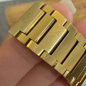 Saatimin Kordonu Uzatılırken Çizilmesi Ve İlgisiz Mağaza Yaklaşımı