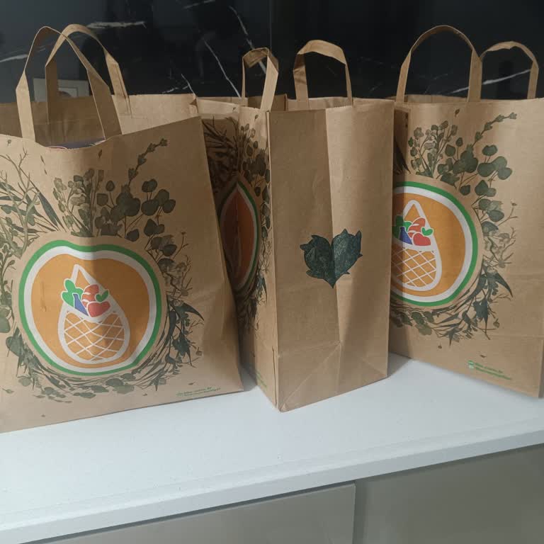 File Market'te Poşet Ve Çanta Ücretleri Müşteriyi Zorluyor