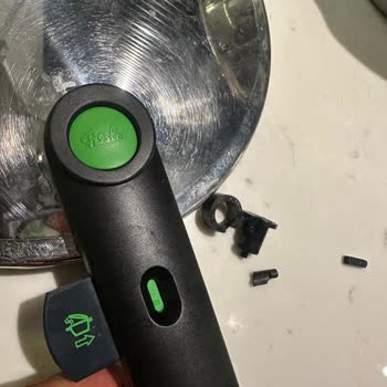 Fissler Vitaquick Tencere Kapağı Mekanizması Kırıldı, Müşteri Hizmetlerinden Yanıt Alınamıyor