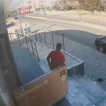 Kırık Televizyon İçin Değişim Ve İade Reddi: Müşteri Mağduriyeti