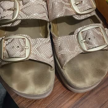 Kısa Sürede Deforme Olan Terlik İçin İade Veya Değişim Talebi