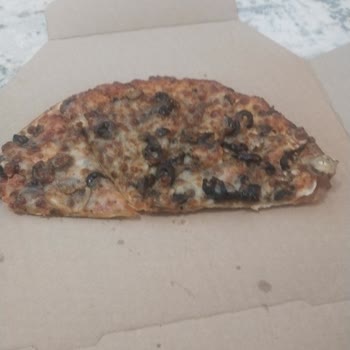 Dominos Pizzası Bayat Ve Lezzetsiz Geldi İlk Kez Hayal Kırıklığı Yaşadım