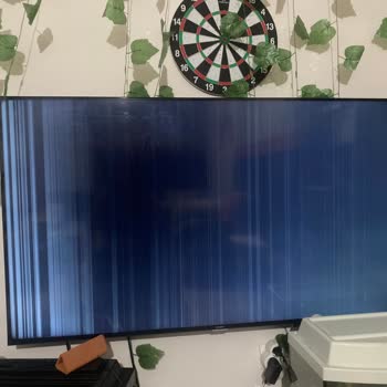 Garanti Kapsamındaki Axen Televizyonum 2 Yıl Dolmadan Arızalandı, Servise Ulaşamıyorum