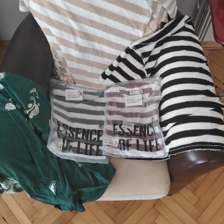 Siparişimde Yanlış Ve Alakasız Ürünler Gönderildi, Çözüm Bekliyorum