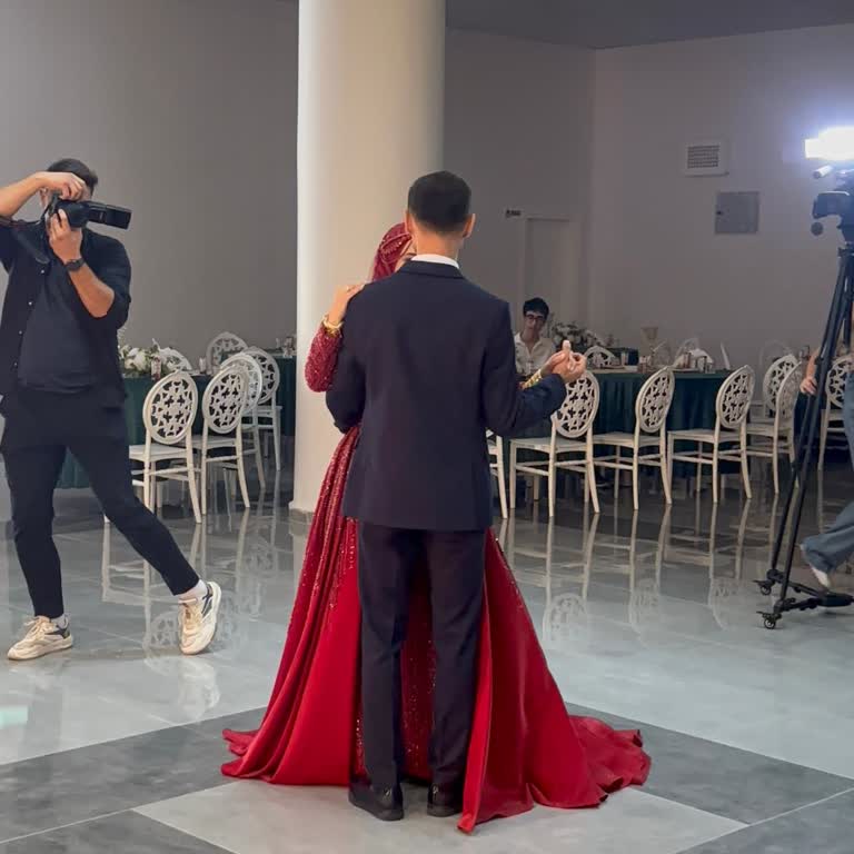 Gelinlik Ve Kınalıkta Büyük Hayal Kırıklığı: Hem Ürün Hem Hizmette Sorun!