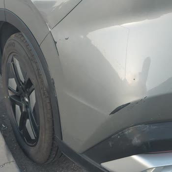 Otelin Otoparkında Hasar Gören Aracıma Kimse Yardımcı Olmadı Mağdur Kaldım