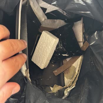 Yurtiçi Kargo Zarar Gören Saat Kutularımın Ücretlerinin Tarafıma İade Edilmesini Talep Ediyorum