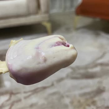 Aldığım Dondurmanın İçinden Kıl Çıktı, Hijyen Konusunda Mağdur Oldum