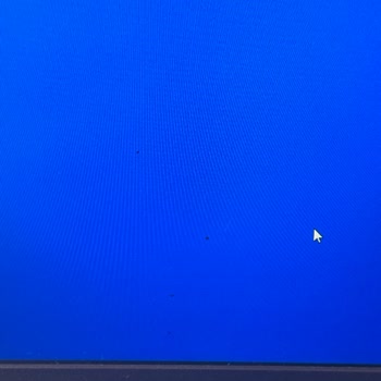 Sıfır Alınan Laptopta Ölü Piksel Ve Pil Sorunu