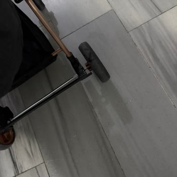Bebek Arabası Kırıldı Güvenliğimiz Tehlikeye Girdi