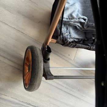 Bebek Arabası Kırıldı Güvenliğimiz Tehlikeye Girdi