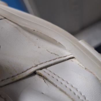 Kısa Sürede Çatlayan Ayakkabı İçin Değişim Talebi