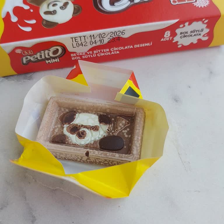 Tarihi Geçerli Eti Petito'da Küf Ve Renk Değişimiyle Karşılaştım