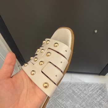 İlk Kullanımda Zımbaları Düşen Ve Hatalı Üretilen Terlik Mağduriyeti