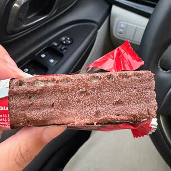 Son Kullanma Tarihi Geçmemiş Eti Ahenk Çikolatalarında Bozulma Ve Sağlık Endişesi