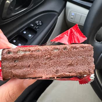 Son Kullanma Tarihi Geçmemiş Eti Ahenk Çikolatalarında Bozulma Ve Sağlık Endişesi