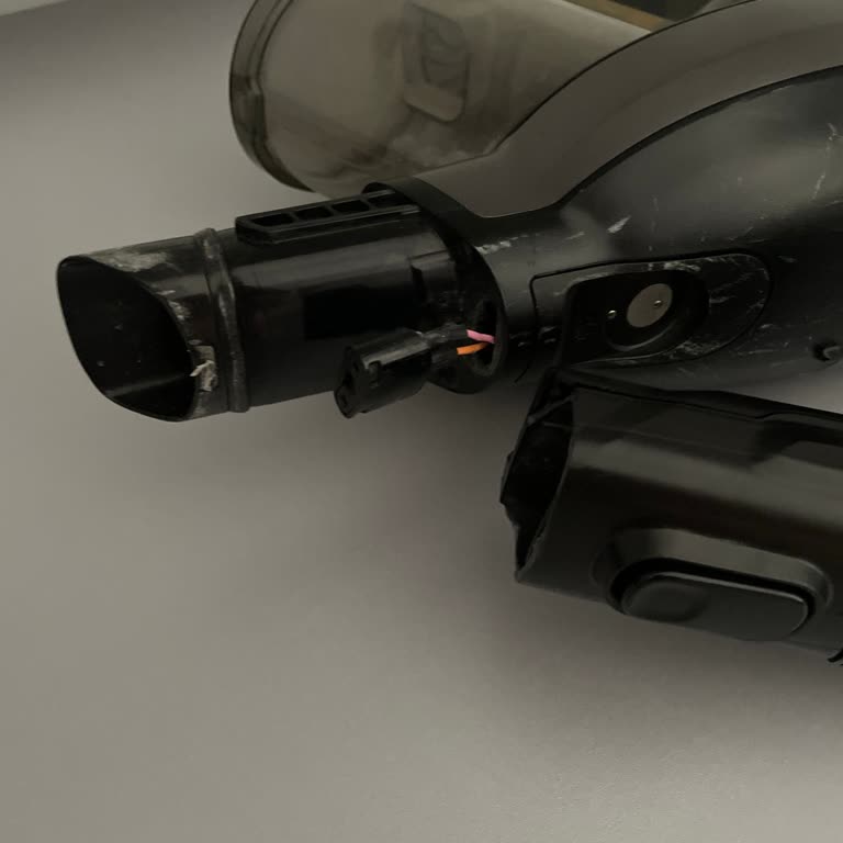 Philips Şarjlı Süpürgede Tekrarlayan Bağlantı Noktası Kırılmaları Ve Garanti Sorunu