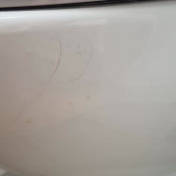 Booking.com Refused Refund for 3 Nights at Candy Cafe Apartments London