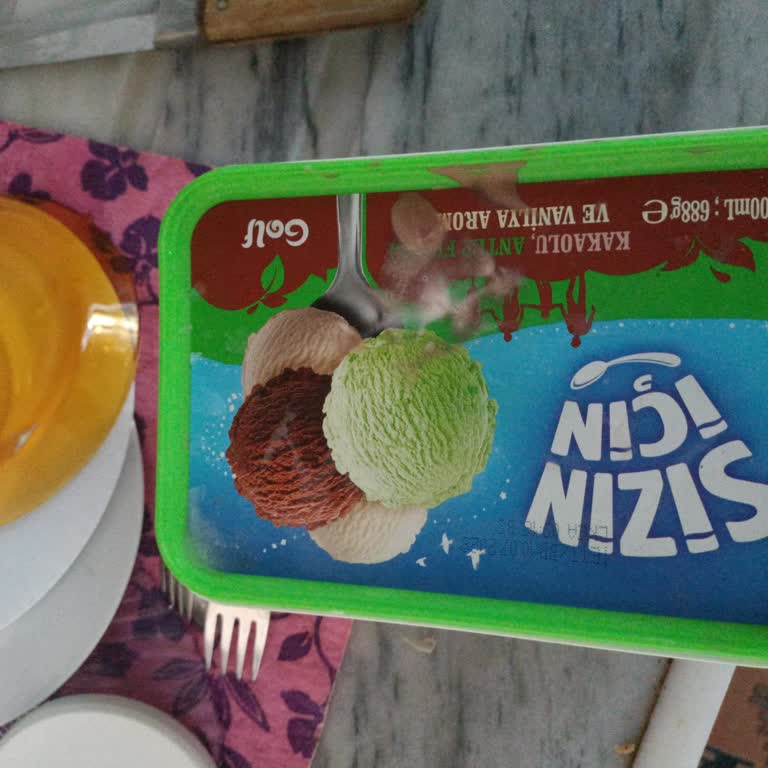 Aldığım Dondurmada Bozuk Tat Ve Eksik İçerik Sorunu Yaşadım