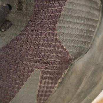 FLO'dan Aldığım Nike Ayakkabının 1 Yıl İçinde Yırtılması Ve Garanti Sorunu