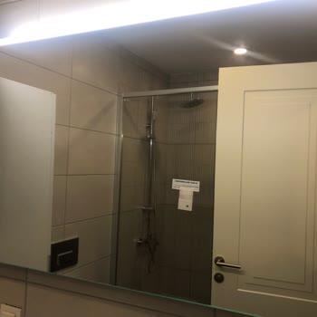 Vitra Banyo Aynasında Montaj Sonrası Leke Oluştu Garanti Kabul Edilmedi